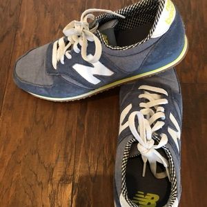 Women’s New Balance Tennis Shoes 9.5